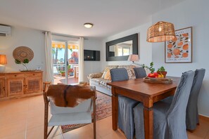 Living-dining room