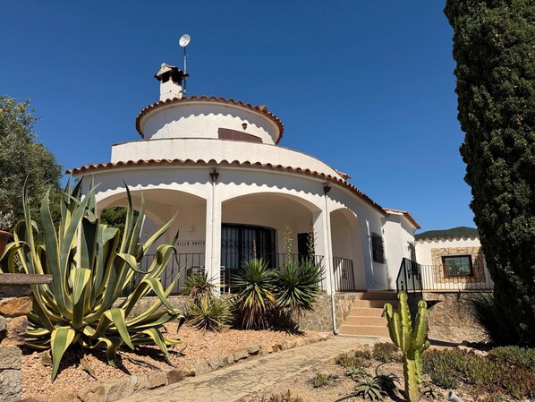 Villa Castell - 1