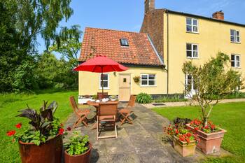 Mill End - One Bedroom House, Sleeps 2