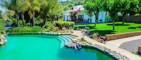 Cubo's Villa El Tejar