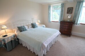 Double bedroom at Garden View