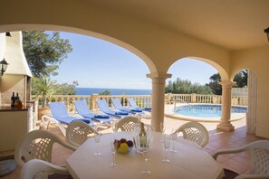 Outdoor dining area