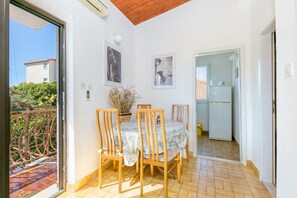 Dining room 2