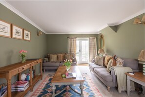 The Wheel House - Sitting room with  a two seater and a three seater sofa