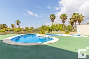 Piscine communautaire