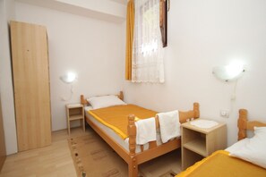 Schlafzimmer 2