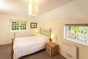 Worthy Cottage double bedroom