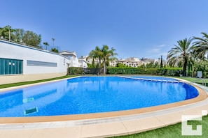 Piscine communautaire