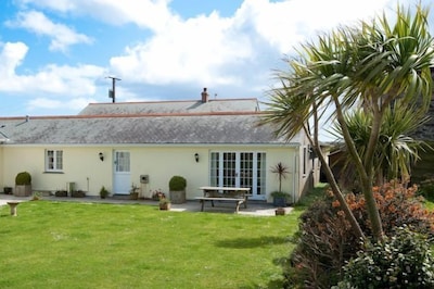 A wonderful holiday home just outside Veryan on the Roseland Peninsula