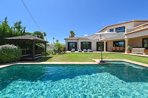 Have og swimmingpool