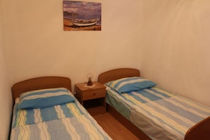 Schlafzimmer 2