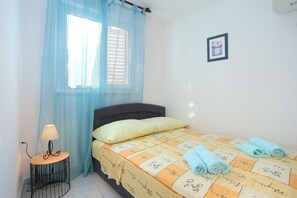 Schlafzimmer 2