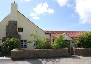 External of Davids Cottage