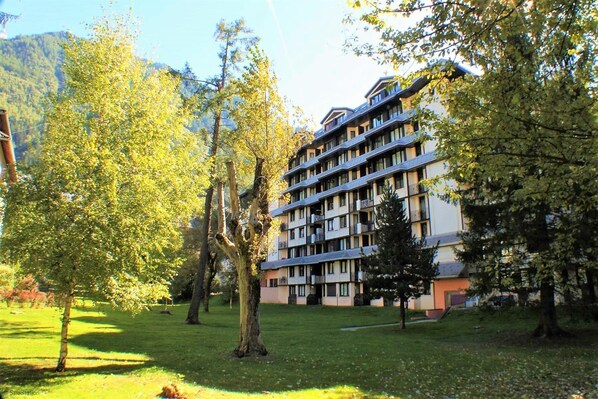 Chamois Blanc building
