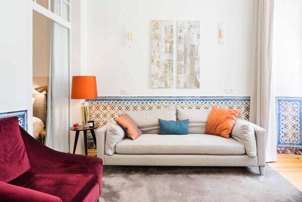 Living Room / Lounge