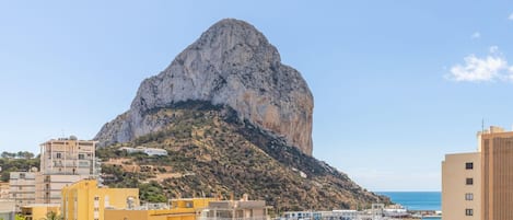 Vue de la terrasse sur les environs