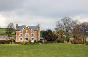 Upper Mowley is a bright and spacious farmhouse in a wonderful position with far reaching views on all sides