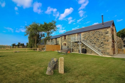 Pol Glas Hall -  a barn conversion that sleeps 4 guests  in 2 bedrooms