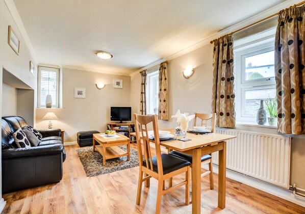 Lounge and dining area