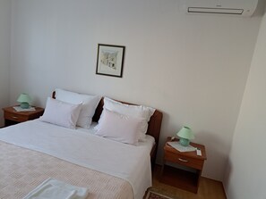 Schlafzimmer 2