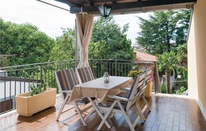 balcony-terrace