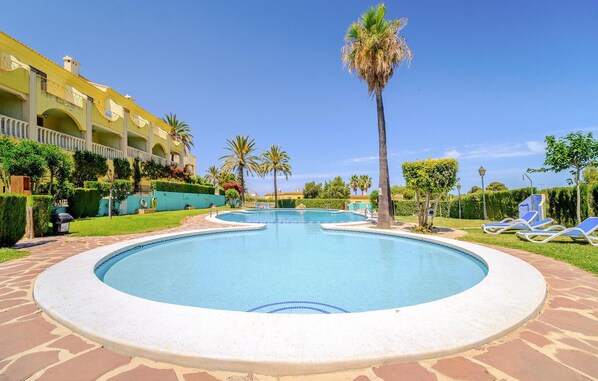 pool
