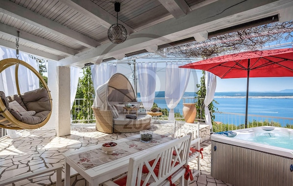 balcony-terrace