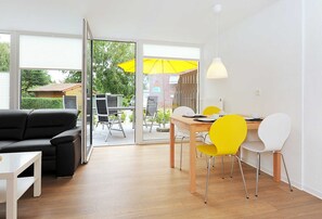 Wohnraum mit integrierter Küche