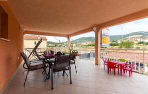 balcony-terrace