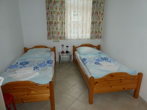Schlafzimmer 2