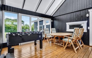 Spielezimmer