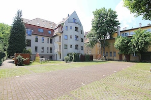 Łabędź (LA16)