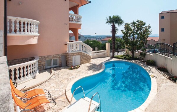 pool