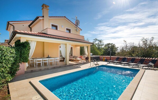 pool
