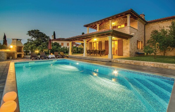pool