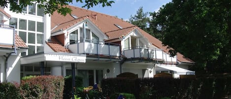 Appartmenthaus im Grünen