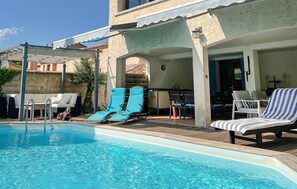 pool