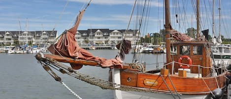 Außenansicht Wohnanlage am Hafen