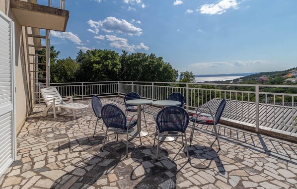 balcony-terrace