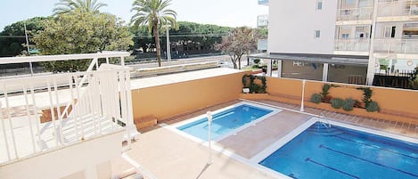 pool