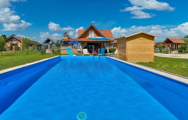 pool