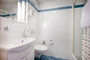 Doppelzimmer Bad