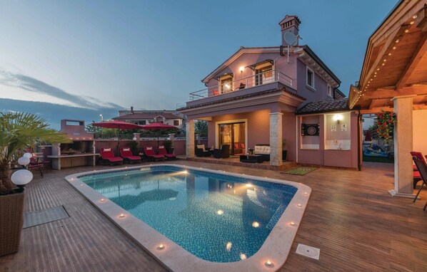 pool