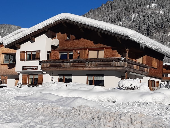 Geiger Reinhilde - Ferienwohnung Jägerheim