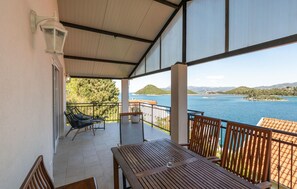 balcony-terrace