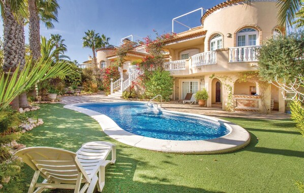 pool