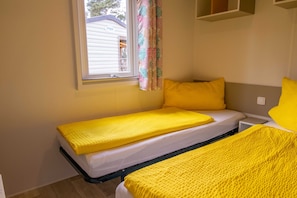 Schlafzimmer mit Einzelbetten