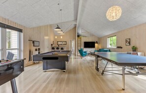 Spielezimmer
