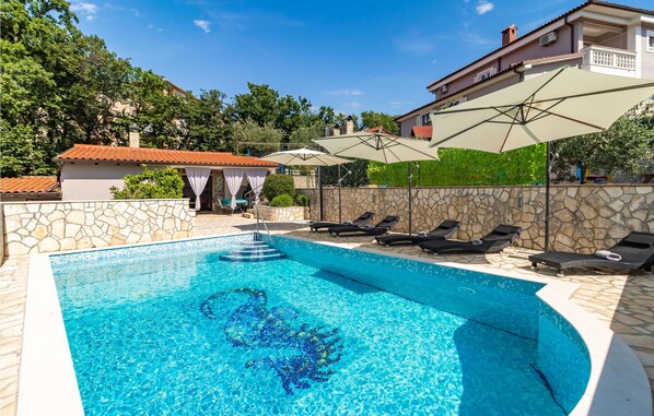pool