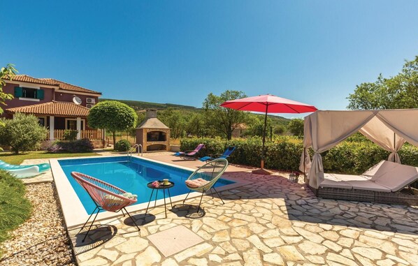 pool